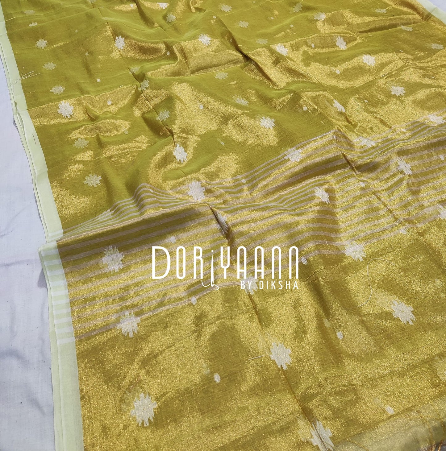 Dazzling Metallic Handloom Silk Tissue Saree