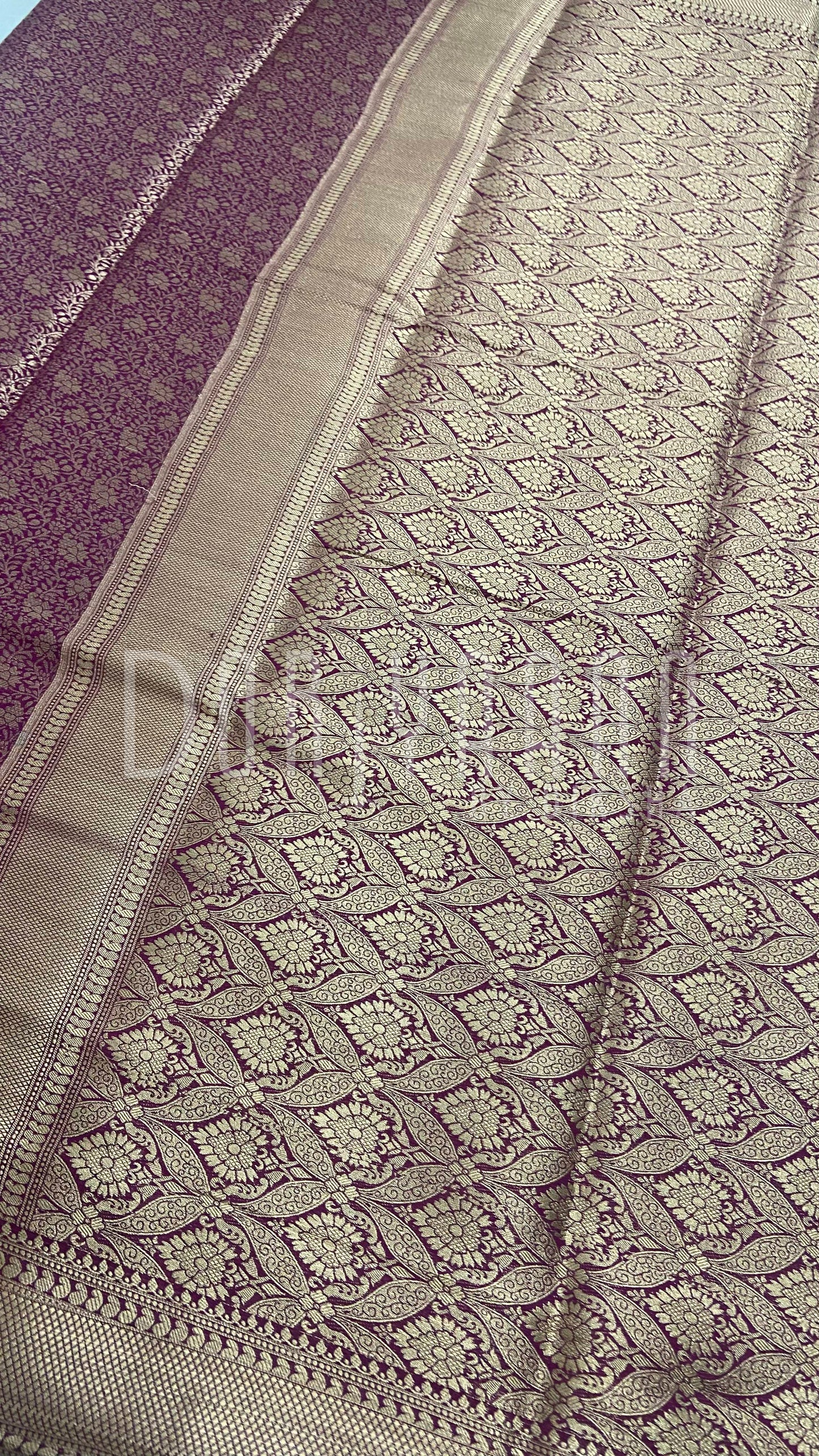 Luxurious Tanchoi Georgette Silk Saree