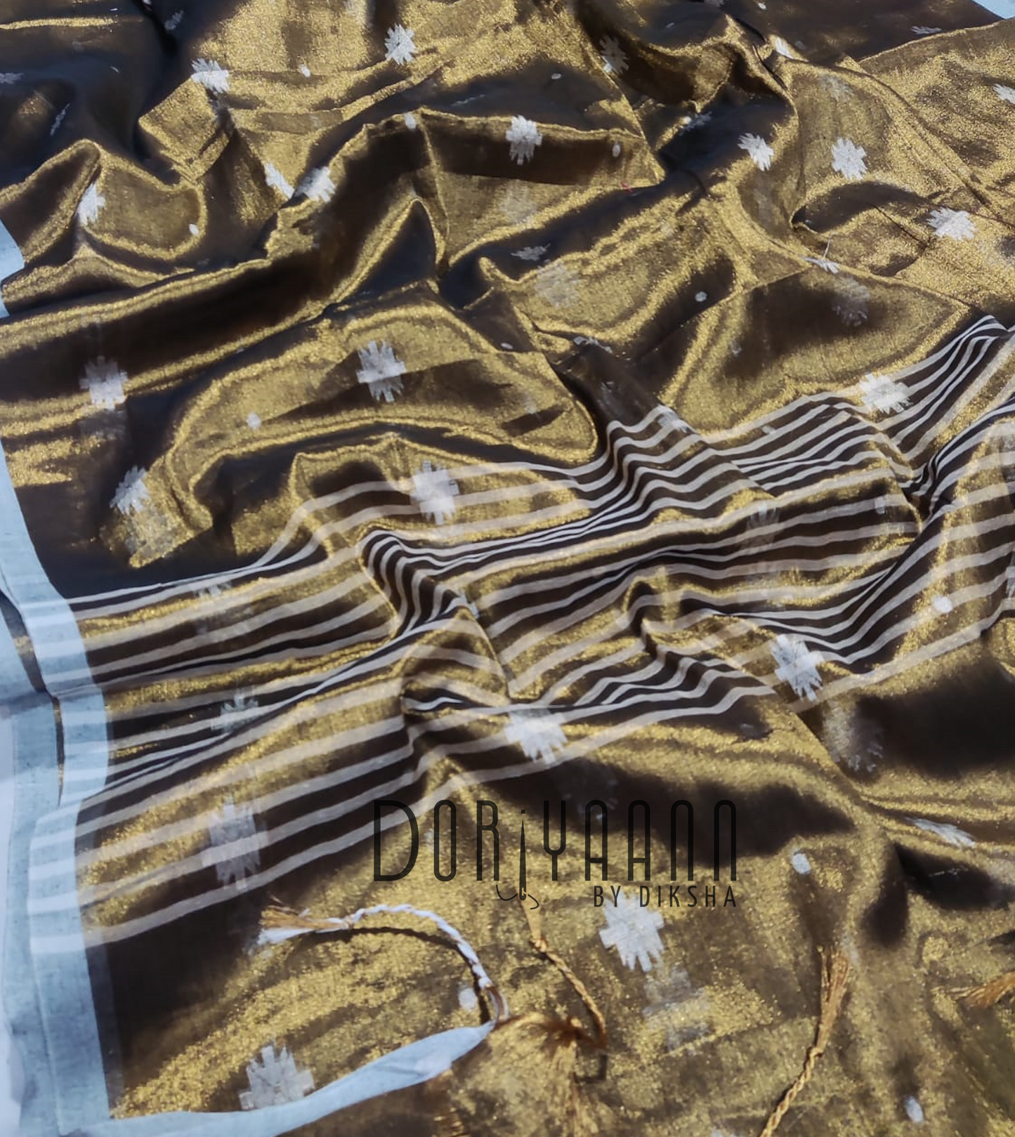 Dazzling Metallic Handloom Silk Tissue Saree